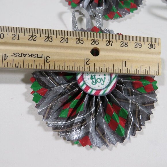 Silver Metallic and diamond pattern Christmas 3-D Rosettes large (18) collection - Picture 9 of 15